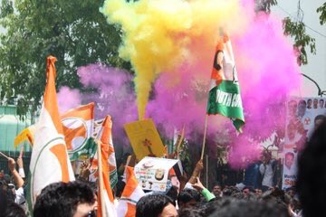 Chiranjeev_INC's tweet photo. युवा कांग्रेस ने ठाना हैं भ्रष्टाचारी और दुराचारी  मोदी सरकार से भारत माँ को बचाना हैं।  #BharatBachao https://t.co/CZ6GJVImn1