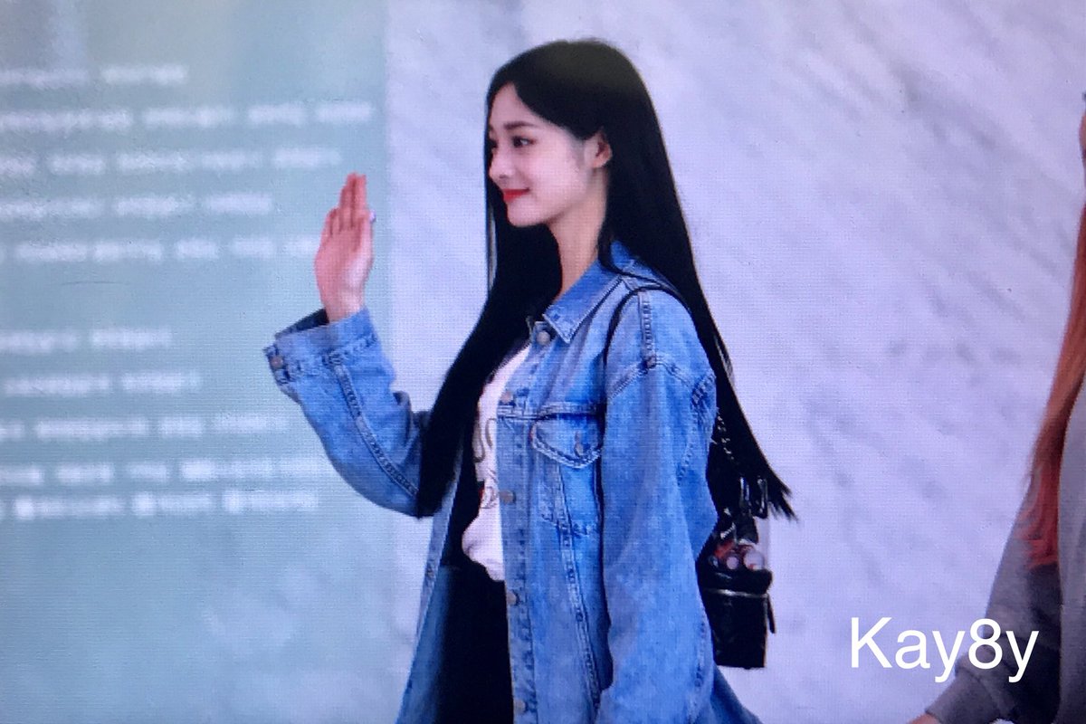 Kay8y_101's tweet photo. 180530 올드스쿨 퇴근 프리뷰
#결경 #프리스틴 #洁琼 #pristin #Kyulkyung #임나영 #nayoung https://t.co/VgcxnrOzon