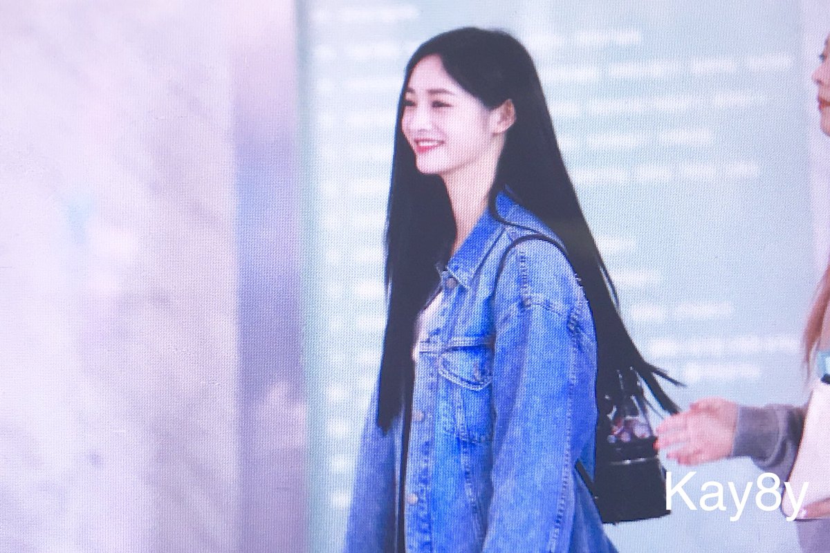 Kay8y_101's tweet photo. 180530 올드스쿨 퇴근 프리뷰
#결경 #프리스틴 #洁琼 #pristin #Kyulkyung #임나영 #nayoung https://t.co/VgcxnrOzon