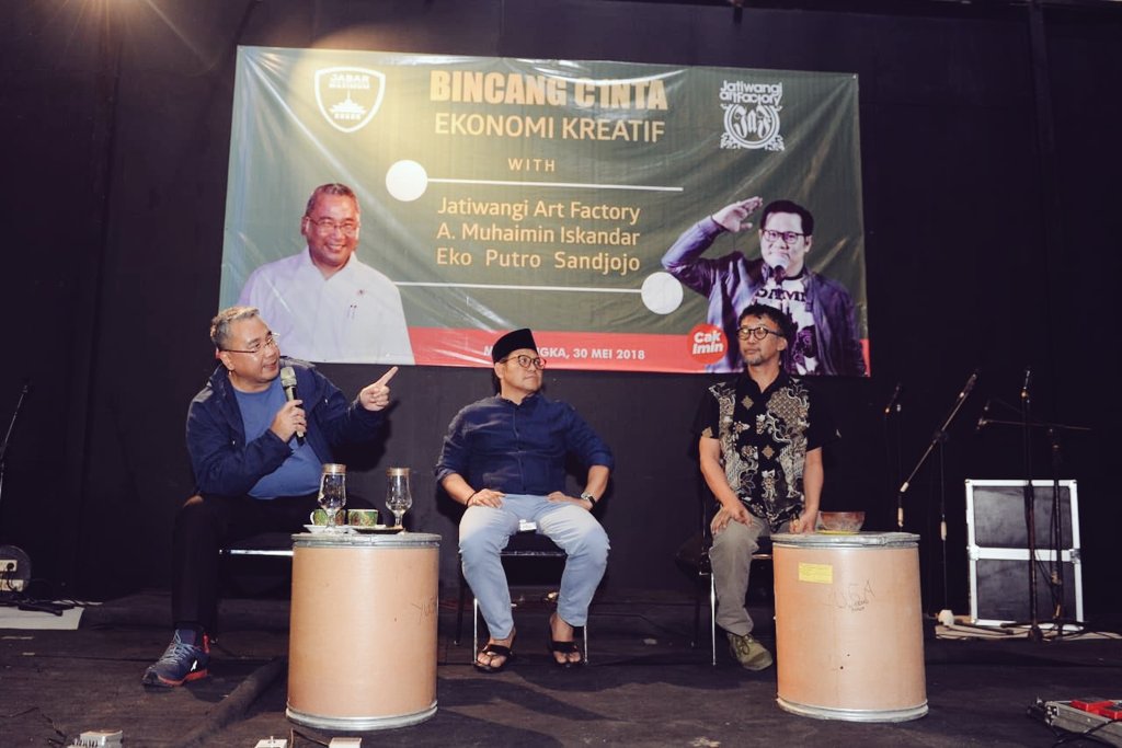 jhulythaa's tweet photo. Wakil Ketua MPR RI, Bpk A. Muhaimin Iskandar (Cak Imin) bersama Menteri Desa PDTT, #JelajahDesa2018 
#bincangcintaekonomikreatif 
@EkoSandjojo 
@cakimiNOW 
@jokowi https://t.co/2ldnzMijJQ