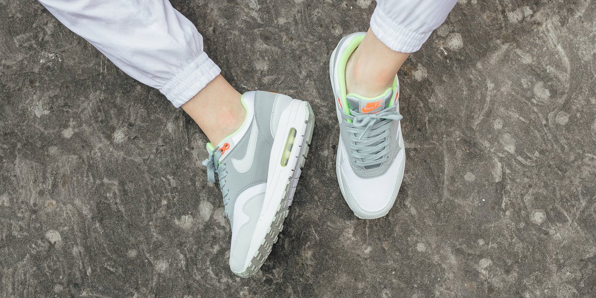 air max 1 barely grey