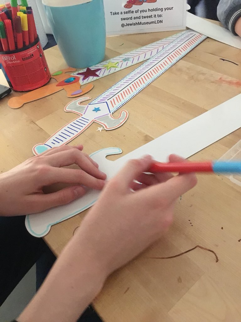 AutisminMuseums's tweet photo. First up we are making swords inspired by #AsterixInBritain @JewishMuseumLDN #CuriousExplorers #JMExplorers #autisminmuseums #autism https://t.co/6cfWa8CJDH
