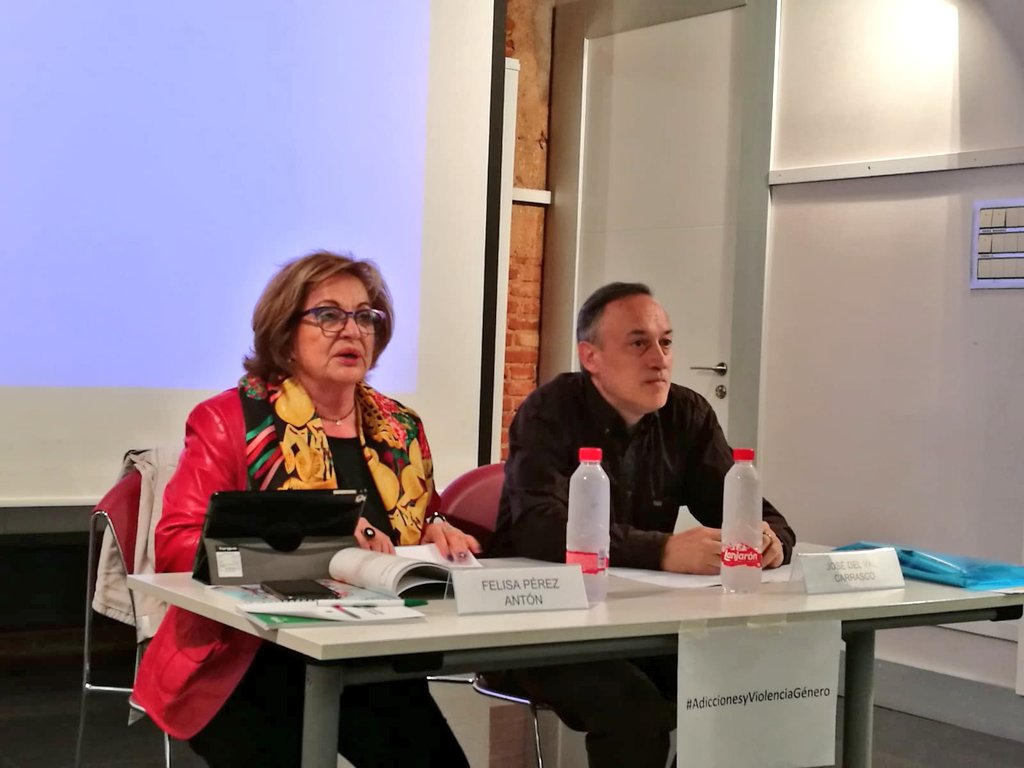abd_ong's tweet photo. 📆✍️ Hoy empezamos la jornada en #Madrid con #AdiccionesyViolenciaGénero de la @UNADenred con @Fperezanton 

#AcercandoRedes #Addicciones #VdG @PNSDgob https://t.co/hC6EfgyYQ1