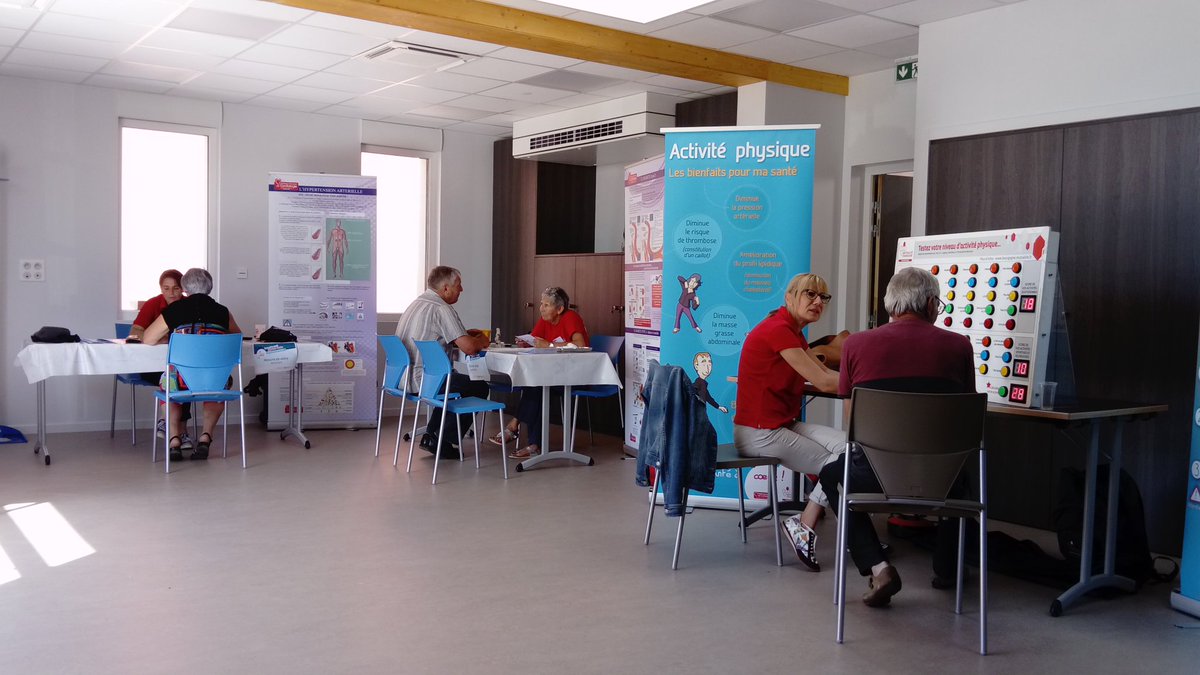 MarylineMELO's tweet photo. En direct du parcours "Votre santé sur mesure" proposé par la #TeamMut en collaboration avec la commune #Meroux. L'occasion pour les seniors de la commune de faire le point sur leurs facteurs de risques de maladie cardio-vasculaires.- @Departement_90 @CNSA_actu @fedecardio https://t.co/AqysvFVsov