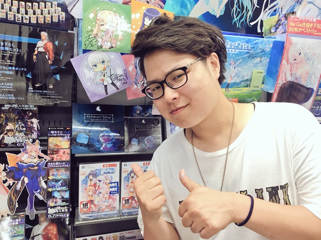 お店に自分の歌ったCDが置かれるなんて、それもアルバムなんて、初めてで不思議な気持ちだった。
たくさんの人に届きますように。