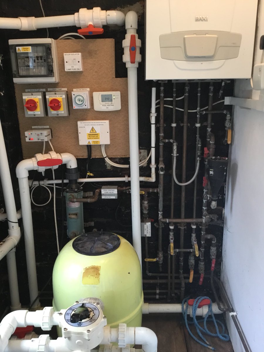 lwlheating's tweet photo. #boilerservice visit @baxiboilers @CertikinUK @Fernox #swimmingpoolboilers #swimmingpoolheating with solar and bowman heat exchanger @lwlheating installed few years ago #baxiduotec Combi providing #poolheating ext heating & hot water https://t.co/cziQUkxbir