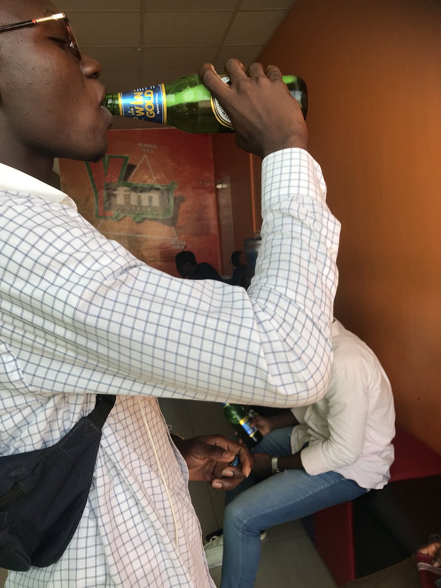 RevErskineGH's tweet photo. My Team sharing the Liquid Gold after a good show last weekend!!  Grab your Star Beer &amp; #ShareTheLiquidGold after a hard day’s work!! Don’t forget to check under the crown cork; what you see is what you get and it might just be Gold! #starWinGoldPromo by @StarBeerGh https://t.co/uMSZy8JoDr