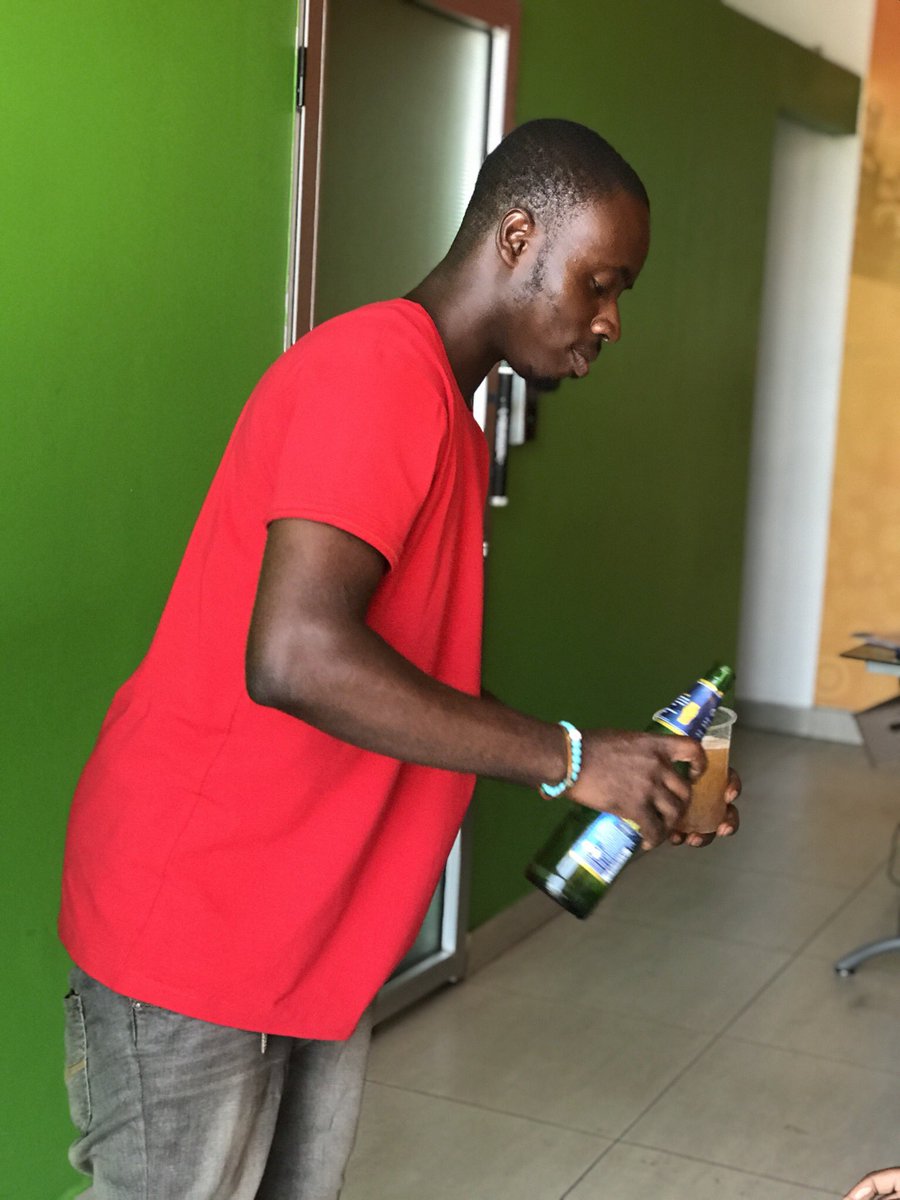 RevErskineGH's tweet photo. My Team sharing the Liquid Gold after a good show last weekend!!  Grab your Star Beer &amp; #ShareTheLiquidGold after a hard day’s work!! Don’t forget to check under the crown cork; what you see is what you get and it might just be Gold! #starWinGoldPromo by @StarBeerGh https://t.co/uMSZy8JoDr