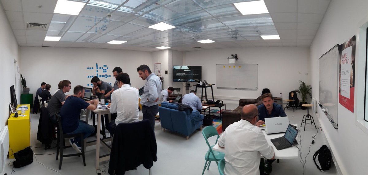 -Aujourd'hui <a href="/Startup_Palace/">Startup Palace</a> est dans la ...place ! 
-Ou ? A Tours! 
Mais où exactement... <a href="/mametours/">MAME</a> 
-Pour quoi faire ? 
- Ben pour animer le workshop "Find  your assets" auprès du Batch#2 de l'accélérateur <a href="/joinlechateau/">Le Château</a> pardi!