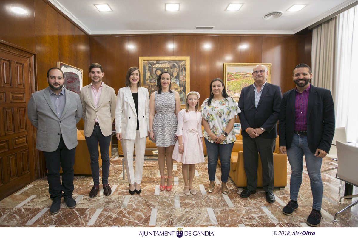 visitgandia's tweet photo. Empieza un año fallero inolvidable para Júlia Perles Moncho y Laura Puig Martí como Falleras Mayores de Gandia 2019. Nuestros mejores deseos para las máximas representantes de la #fiestafallera
¡Estamos seguros que ellas harán brillar Gandia!
#Falles2019 #GandiaBrilla https://t.co/kRUsd14lW0
