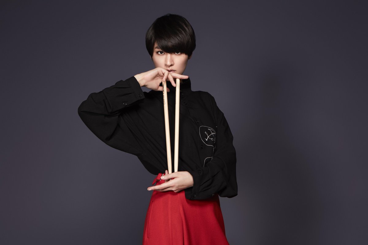 KanekoNobuaki's tweet photo. 【シシド・カフカ×金子ノブアキ】
サウンドプロデュースを手掛けた「zamza」がシシド・カフカのニューアルバムへ収録決定！
7月25日(水)発売
『DOUBLE TONE』
▼詳細はこちら
https://t.co/Fvt6OeRg5q
#金子ノブアキ #nobuakikaneko #シシドカフカ https://t.co/cwGsshyxks