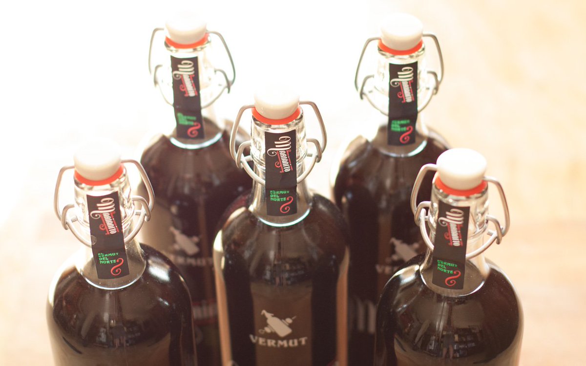 vermutmarianito's tweet photo. Ya estamos preparados para recibir al verano 😎😎😎 sin faltar ningún día a la hora del #vermut con un #vermutmarianito https://t.co/kWbCYQr4u9