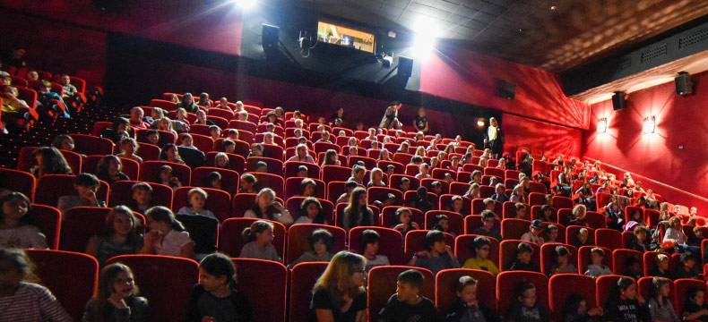 annecyfestival's tweet photo. #Enseignants, initiez vos élèves aux richesses du #cinéma d’#animation avec #animaJ 2018, du 11 au 27/06. #annecyfestival https://t.co/hJB6AnuHBI 🎬 https://t.co/2VKKMDO0mE