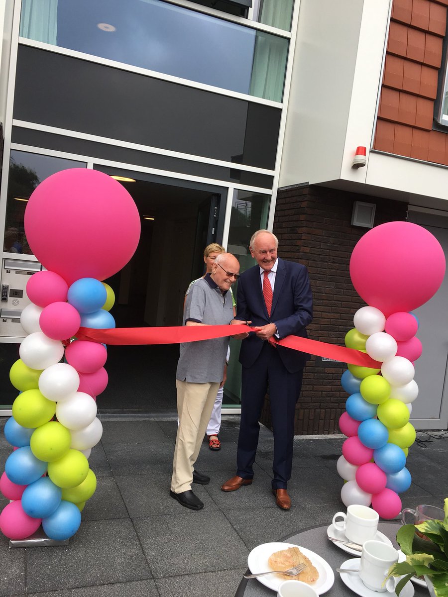 reneleideritz's tweet photo. Opening van onze nieuwe locatie De Molenhoeve in Sint Pancras door Johan Remkes #magentazorg https://t.co/UAe1tuDDCL