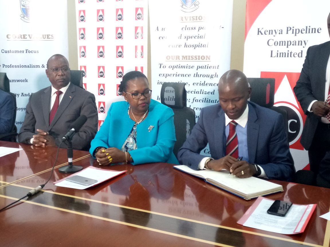 kenyapipeline's tweet photo. Today KPC Board Member Felicity Biriri &amp; KPC MD Joe Sang handedover an ICU bed to @KNH_hospital. #BeyondFuel https://t.co/TRWkxt6ykY