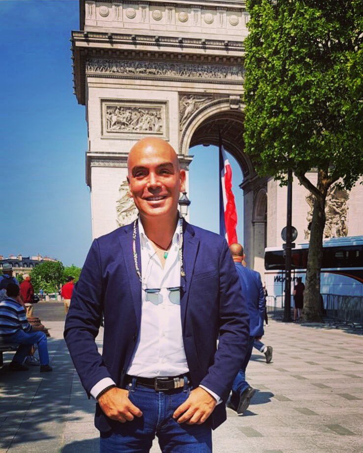 SarasolaKike's tweet photo. En unas semanas estaremos abriendo nuestro nuevo hotel de Paris. Adivinidad cerca de que conocidísimo monumento vamos a estar, a tan solo 100m!!🇫🇷
In a few weeks we will open our new hotel in Paris. Guess near what famous monument we’re going to be located, at only 100 meters!! https://t.co/vSrA3CbaNu