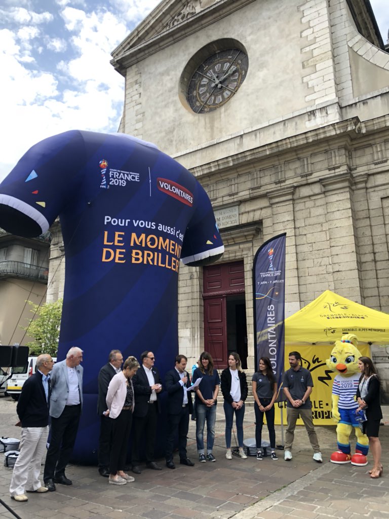 #France2019 lancement par les partenaires à @VilledeGrenoble du Programme Volontaires avec @ophelie_david Marraine de la Coupe du Monde, France2019 à Grenoble-Alpes Métropole