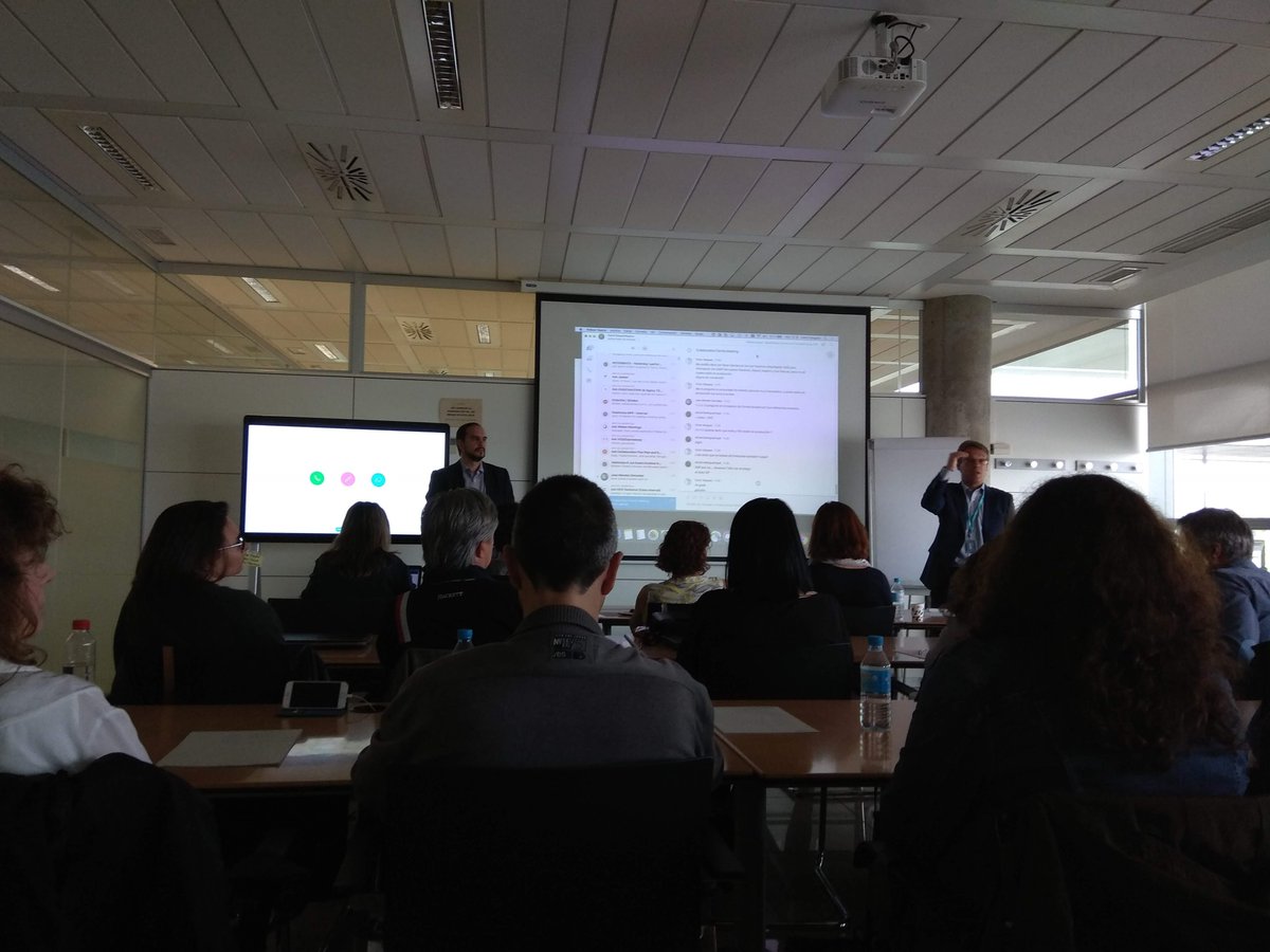 javier_ccuu's tweet photo. Ayer tuvimos una interesante sesión de las comunicciones unificadas con la solución de Webex Teams y Spark Board https://t.co/hRRuJG9cVl