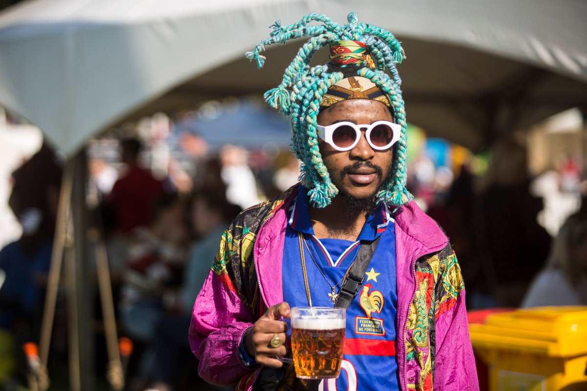 DSJ_School's tweet photo. #Basar18 was all about #Ultimate #German #Experience #Funky #Hairstyles #Beer #France https://t.co/e2Jb9vCO2P