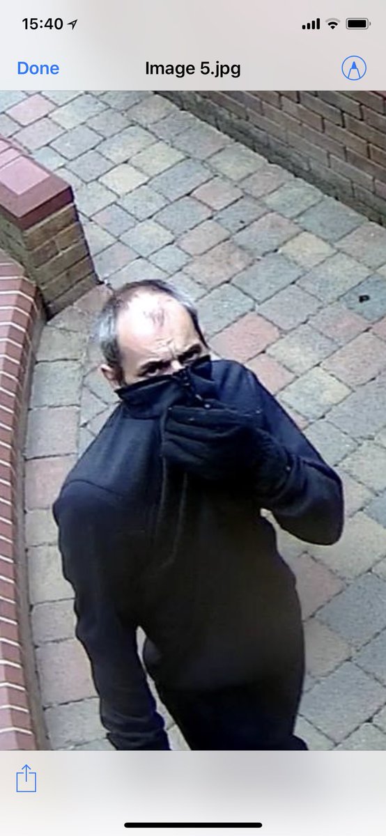 andrew_mikhail's tweet image. These robbing bastards been in my house two hours ago and frightened my 15 year old daughter to death help me find them now! RT