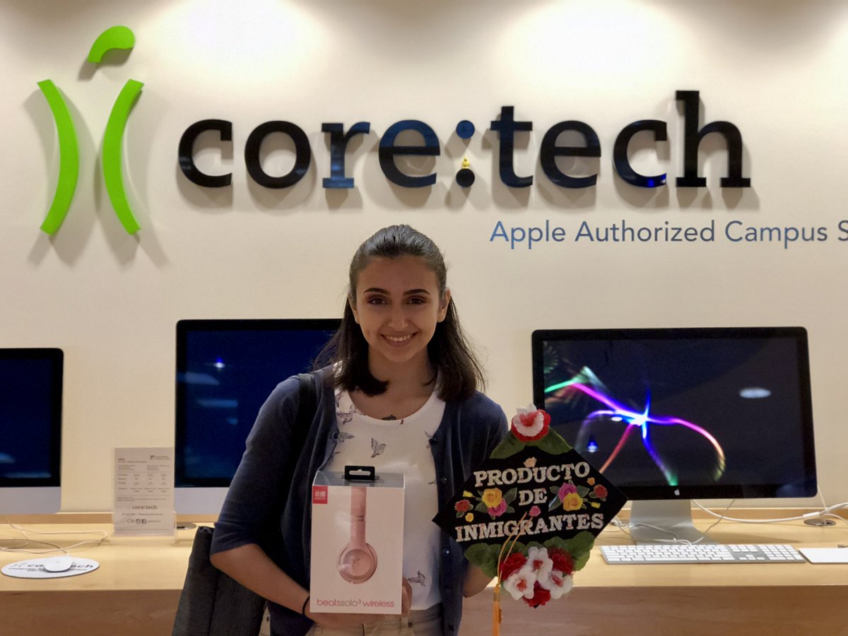 thecbmstore's tweet photo. Congratulations Silvia Alfaro our 2018 #GradCapLCCC winner. @leggomysanity
Enjoy your Beats Solo 3 wireless!!
.
#loraincccgradcap #loraincccgrad #lccc2018 #lcccproud #thecbmbookstore #lcccbookstore #lcccgraduation2018 #beats #solo3wireless https://t.co/JXqjRxHt53