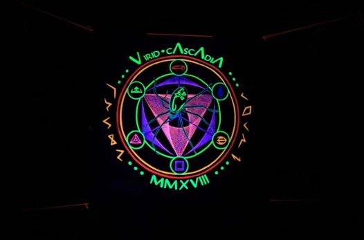 ingress's tweet photo. There were power cubes, balls of light, glyphs, and a meditation garden among other things. Agents that attended Camp Navarro's Epiphany Night outdid themselves with creativity on display for all to see. Highlights from Schloss Kaltenberg will be posted soon.

#EpiphanyNight2018 https://t.co/EBymZEzs6U