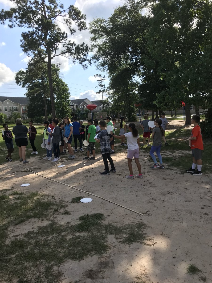 ktdavila3's tweet photo. @HumbleISD_LSE Lakeshore 4th and 5th grade classes competing in the First Annual Metric Olympics! #mathandscienceintegration #purposefulfun #leopardspotting @HallRachellek @shgrimes4 @Mrs_MillerKS @cuellar3e @Ms_THorton @BergeronLSE4th @MrRobinsonLSE @KathrynHenson https://t.co/BQWx5xgng9