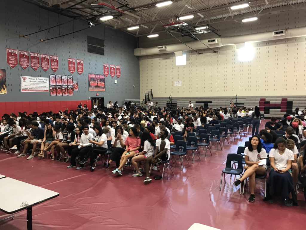 T_Rav2018's tweet photo. In place and ready to (practice) Walk!!! #RespectTheT https://t.co/VSLcx8dq4T