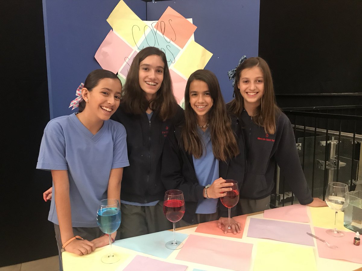 5Aonline's tweet photo. First  K-12 Science Fair at @ITJqro #STEM #deeperlearning #PBL https://t.co/0VTRyh5x9v