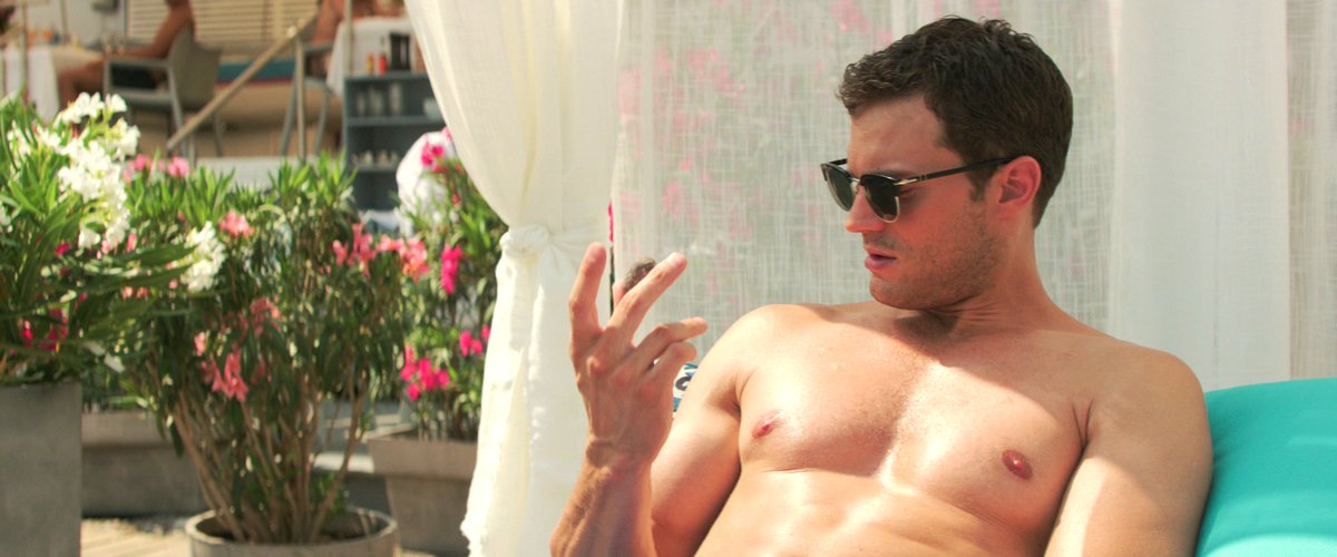 RoratoSilvia's tweet photo. #JamieDornan #ChristianGrey #SoCool ππ₯π₯ #SoSexy #BodySoPerfect #Honeymoon #FiftyShadesOfFreed Thanks so much @EverythingJDcom @HollyMasen https://t.co/c0Nf7MaUu3