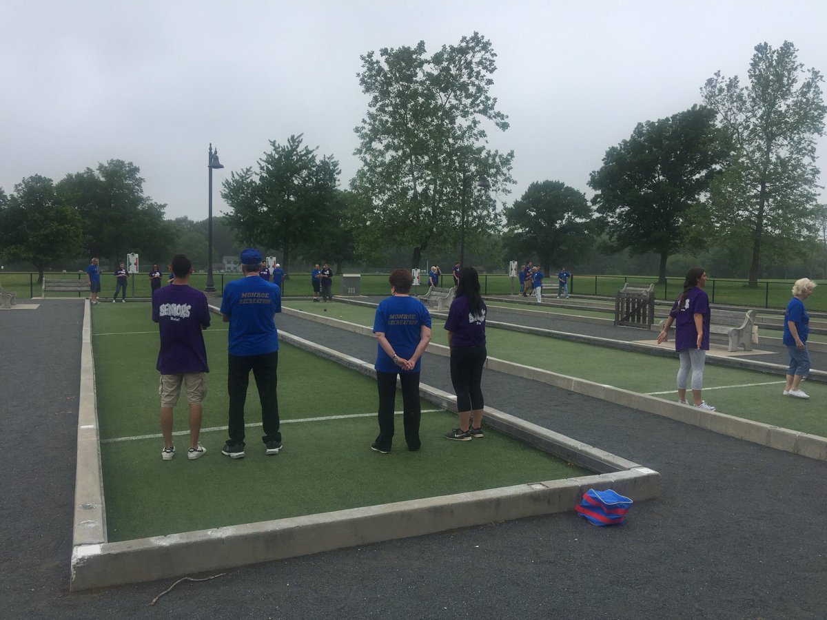 MonroeTownHS's tweet photo. Annual Monroe Township Seniors vs MTHS Seniors! Very competitive Bocce Ball! https://t.co/vqoiv3fhjf