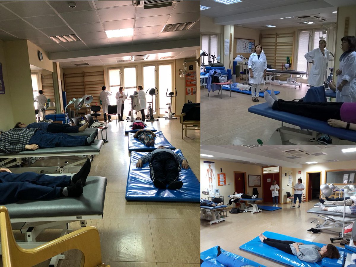 darocafarmacias's tweet photo. Maratón de sesiones de relajación en el @CSDaroca dentro del programa ¿Quieres dormir sin pastillas?. Gran trabajo de médicos, enfermeros y farmacéuticos para reducir el consumo de #benzodiacepinas. https://t.co/p4LbRVm7qP