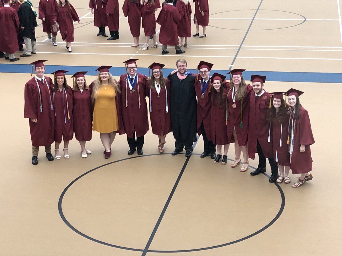 RailroaderMusic's tweet photo. Extremely proud of this graduating class. They have put in so much work in their 4 years here, including starting an Brunswick’s first ever orchestra! Congratulations to you all and I wish you the best in your futures! #WeAreVPA #BHSgraduation https://t.co/lYEtBd1me5