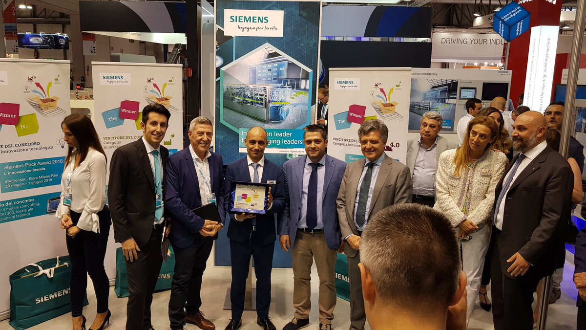 UCIMAorg's tweet photo. A #IpackIma2018 #Siemens premia l'innovazione con il Siemens Pack Award: #TechnoD #TiberPack e #Robopac le aziende premiate nelle tre categorie del contest >> @ipackima2018 #ucima #packaging https://t.co/rRHDWydImI