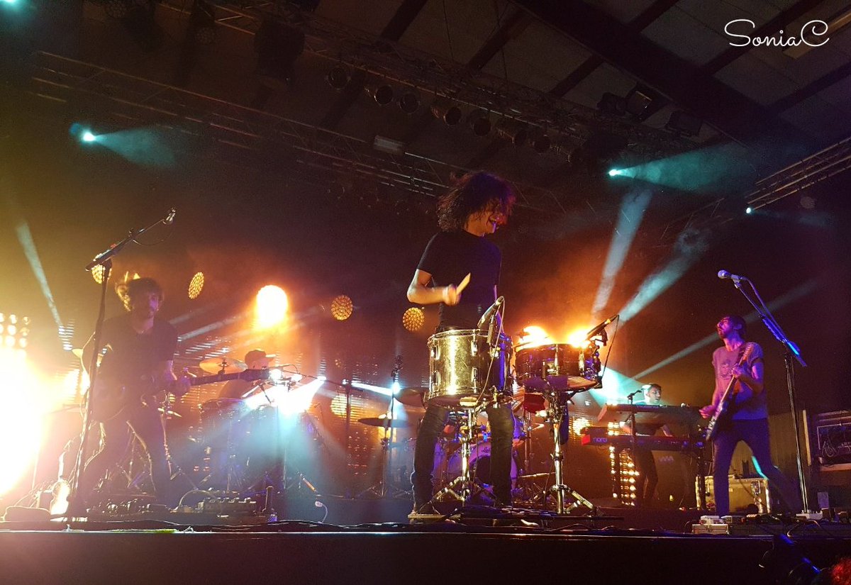Sonia_Campo2's tweet photo. Concerto di #Motta a Bologna:
DEVASTANTE! 💣💥💥💥

#Vivereomorire #FrancescoMotta #Mottasonoio #Estragon #CheBomba https://t.co/CwqvsU5uPK