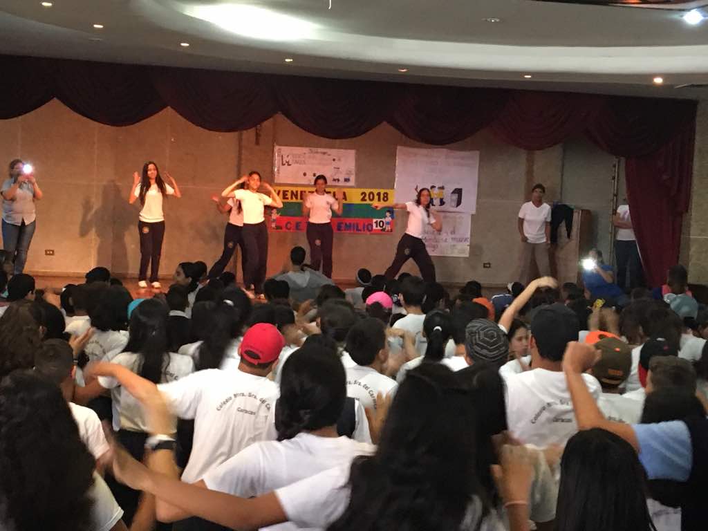 nsccaracas's tweet photo. Unidad Educativa Colegio Nuestra Señora del Carmen. Desafío Venezuela 2018. @javierrojasmoreno https://t.co/HU4nUS4Q5x