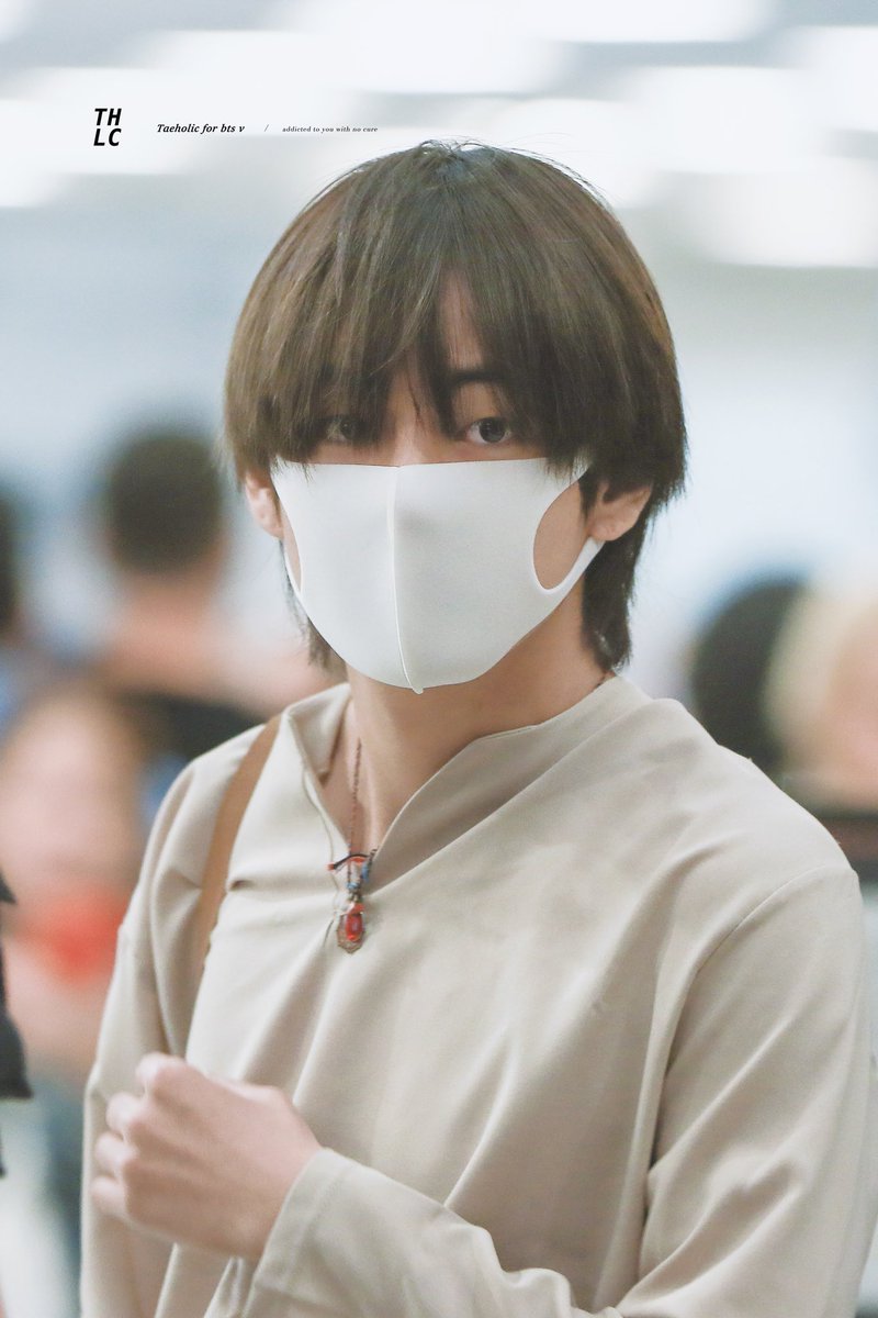 daddygvk's tweet photo. Wherein high school teacher Taehyung finds out that his boyfriend of 3 years, Jeongguk, used to star in amateur pornographic videos back when he was in college. What Jeongguk doesnt expect is for Taehyung to stare at him with wide eyes and ask "Can we watch them together?" https://t.co/T8mQVej4t6