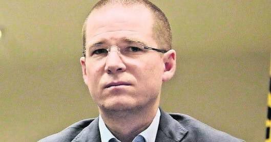 La reacci&oacute;n de los 3 candidatos al ver la #EncuestaReforma de hoy..... https://t.co/494teQVA0f<a href="/tag/encuestareforma"class="tags">#EncuestaReforma</a>