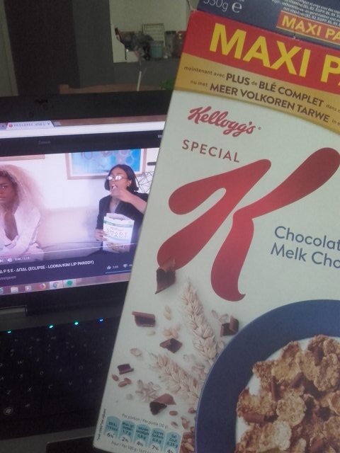 xMallory_'s tweet photo. @milesjai as soon as I saw that cereal box I said bish Imma join you #notsponsord asifmyasswouldgetsponsordtho
https://t.co/dxEu0qiIx5 https://t.co/fnFl5RANL2