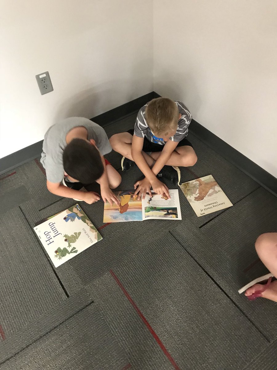 MrsWeldy's tweet photo. Partner reading on the Gibson Stage. So proud of how far everyone has grown as a reader this year! #bhes180daysoflearning https://t.co/jnVImUDDzu