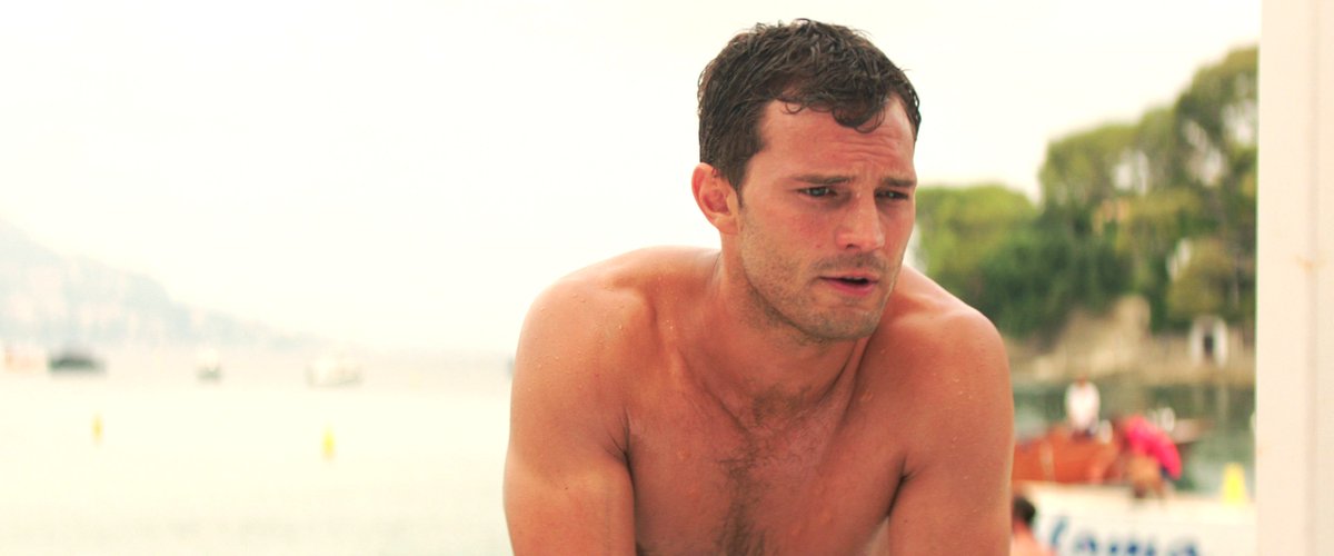 RoratoSilvia's tweet photo. #JamieDornan #ChristianGrey #BodySoPerfect #TotallyFabulousAndSexy π₯π₯π₯ #VeryMuscled #FiftyShadesOfFreed #Honeymoon Thanks so much @EverythingJDcom @HollyMasen https://t.co/2F2aFzxuG9