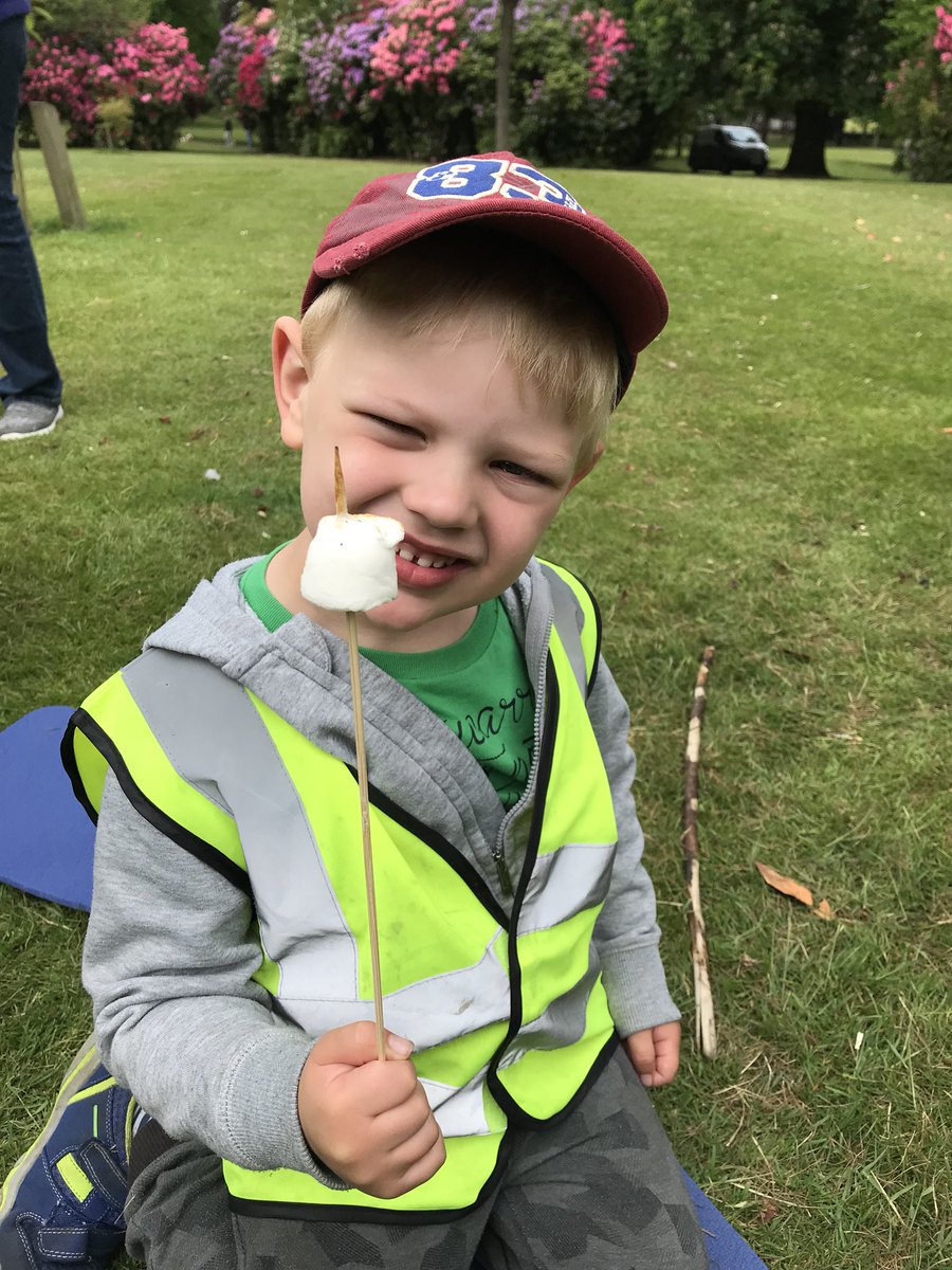 SkeneSquare's tweet photo. A huge thank you to the rangers service for introducing our Nursery 1 boys and girls to campfire building! #buildingfires #toastingmarshmallows #partnershipwithparents https://t.co/lt92TixI6p