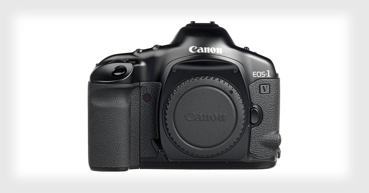 petapixel's tweet photo. Canon is now out of the film camera business after 80 years: https://t.co/2XmUn7VYBo https://t.co/jMbpamVBGO