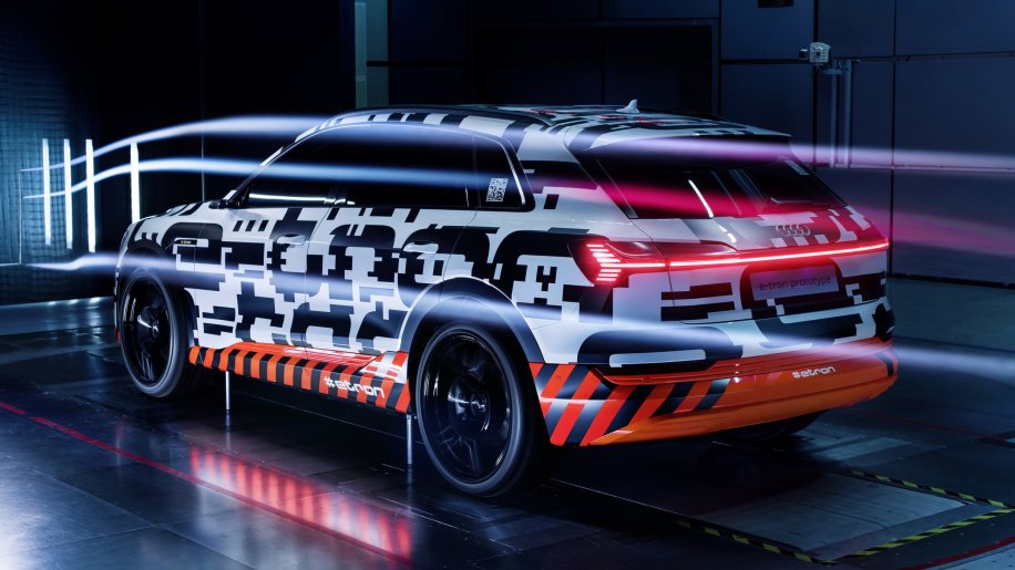 AutoblogEVs's tweet photo. .@Audi E-Tron EV gets side cameras instead of mirrors for aerodynamics: https://t.co/Feua48oBJY https://t.co/RnKZmRvIY2