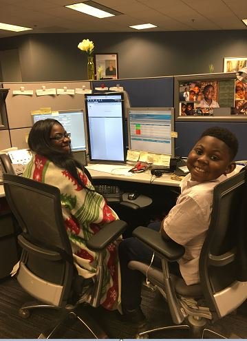CNA_Insurance's tweet photo. CNA celebrates Kids Day, where CNA employees take the opportunity to mentor children, introduce them to the workplace and encourage discussions about career options for their future. #SERVICEFORCE #WeAreCNA https://t.co/Qb9QHbq0UC