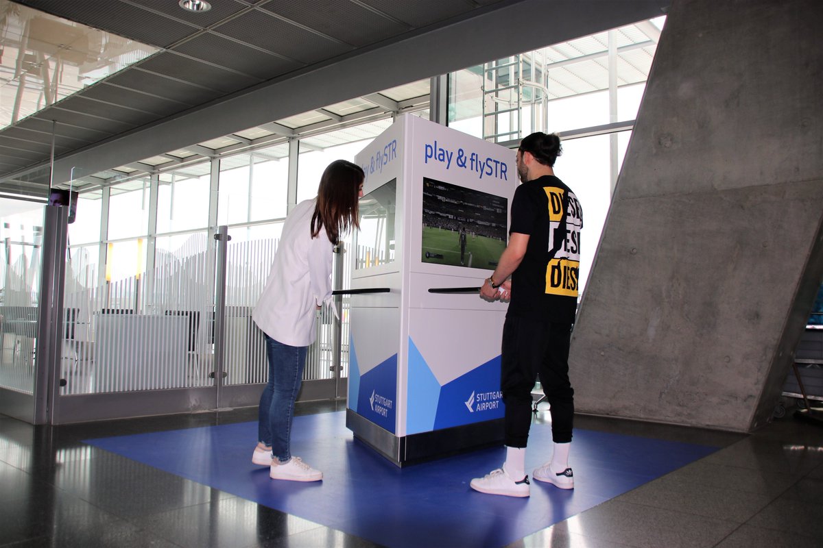 STR_Airport's tweet photo. Nicht nur unsere Nationalelf muss sich diesen Sommer beweisen – jetzt
könnt auch IHR zeigen, was ihr draufhabt! Spiele wie FIFA 18 gibt's ab
jetzt in unserer "play & flySTR“-Zone im Sicherheitsbereich, Terminal 3, Abflugebene. #playSTR #flySTR #Stuttgart #Airport https://t.co/HKoUmOBxmo
