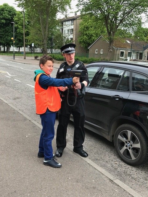 PSOSNorthEast's tweet photo. Another morning of educating drivers and montoring speeds in Hayton Road, Tillydrone, with pupils from Riverbank Primary. 5 drivers stopped, educated and took part in the pupils questionnaire. #MakingHaytonRoadSafer #TillyCPT https://t.co/ONF76uElCP