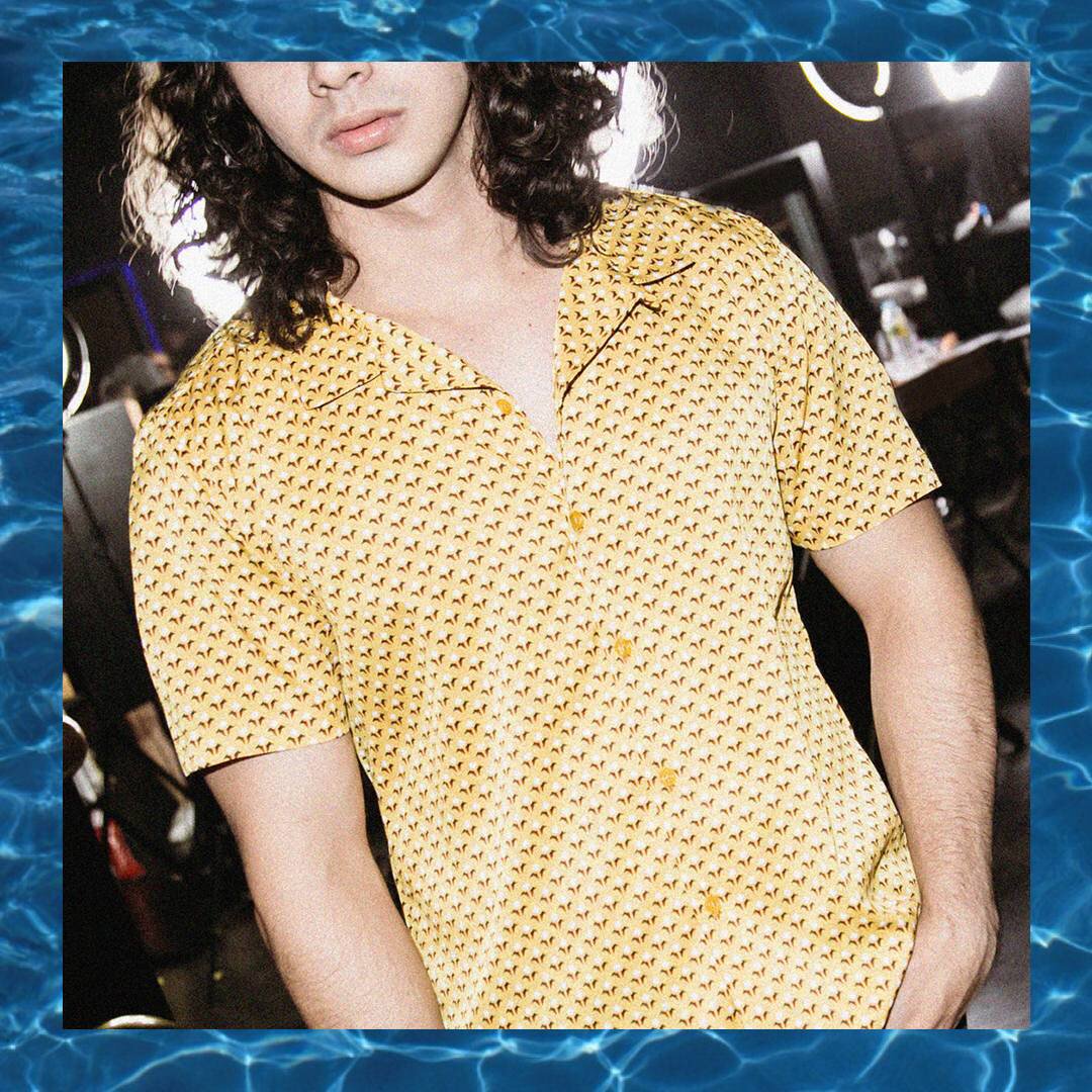 foldedandhungph's tweet photo. Be someone's sunshine with @foldedandhungph yellow printed button down from #FHSummer2018 collection.
View the latest collection at https://t.co/TxE1RWaqUm
#FHSummer2018 #FHSummerPromo #WeAreFoldedAndHung #FHNewArrivals
Polo - P 1,099.75 https://t.co/Is6wFgTUrx
