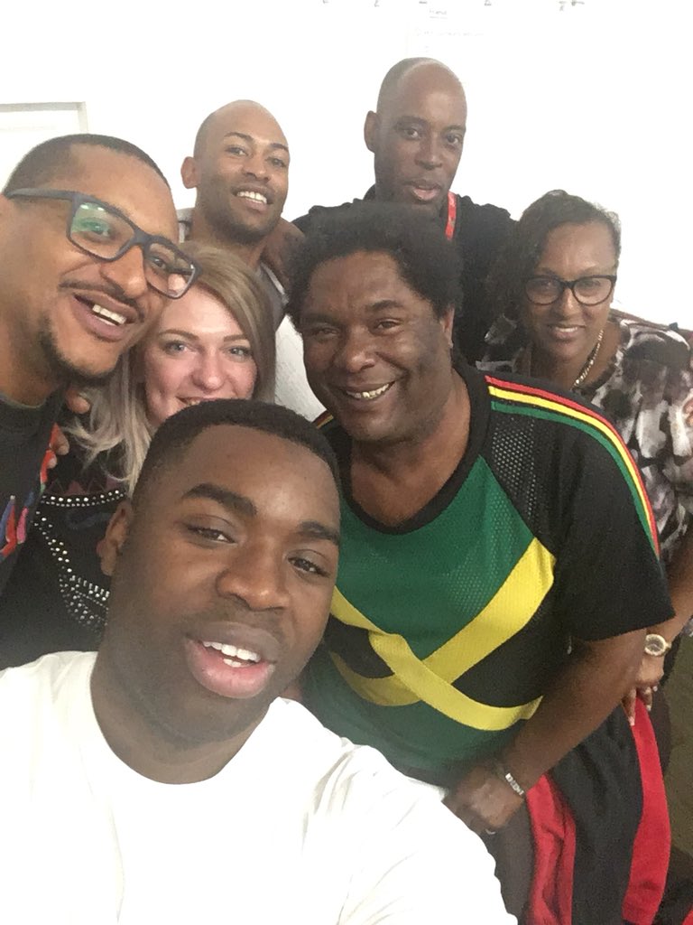 WipersYouth's tweet photo. Great day of training, awareness, reflective practice with @WipersYouth @FriendsMtgHouse in Manchester #Overrepresentation & Disproportionality of BAME YPs in CJS #UncomfortableConversations #RaceOnTheAgenda https://t.co/rNz0mo4t0k