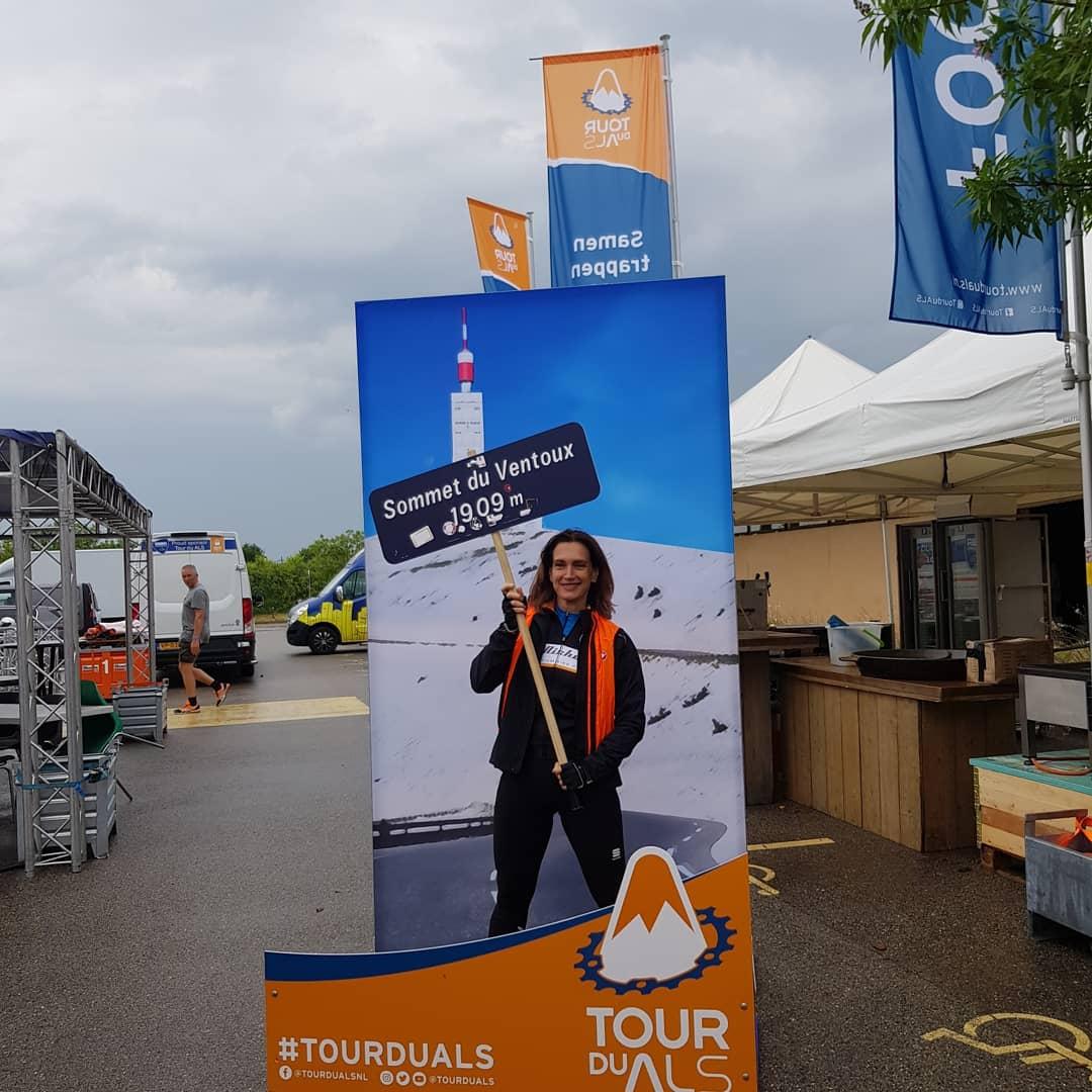 Vandaag en morgen kun jij op Village du Depart óók een foto van jezelf maken op de top van de Mont Ventoux! #TourduALS #samentrappenweALSdewerelduit